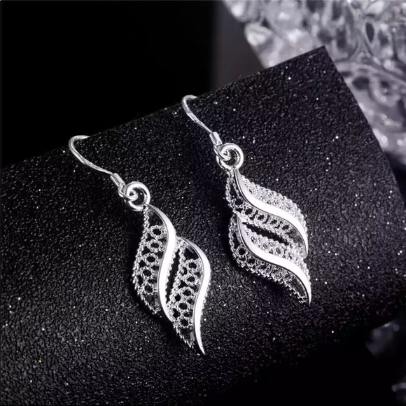 ✨ New Sterling Silver Waves Earrings ✨ - Picture 2 of 2